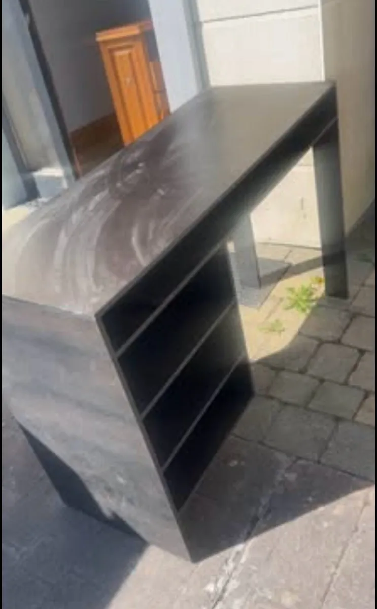 Beautiful desk - Image 2