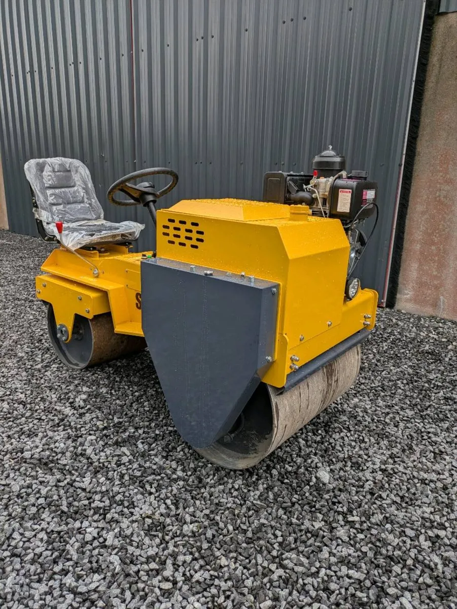 Vibrating Roller - Image 1