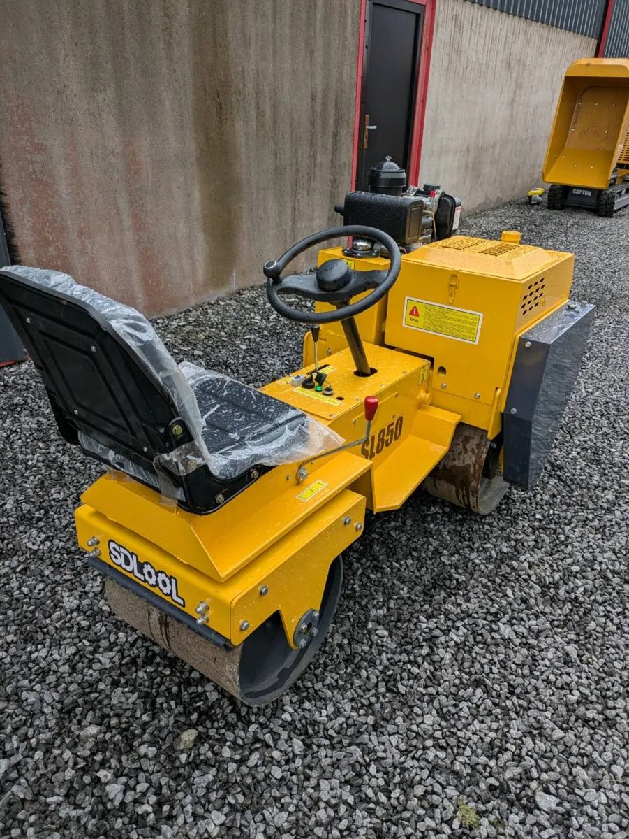 Vibrating Roller - Image 3