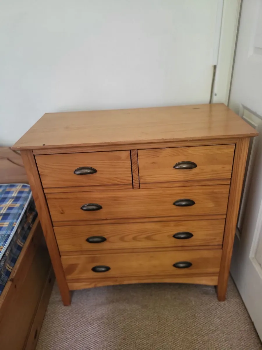 Chest of drawers - Image 1