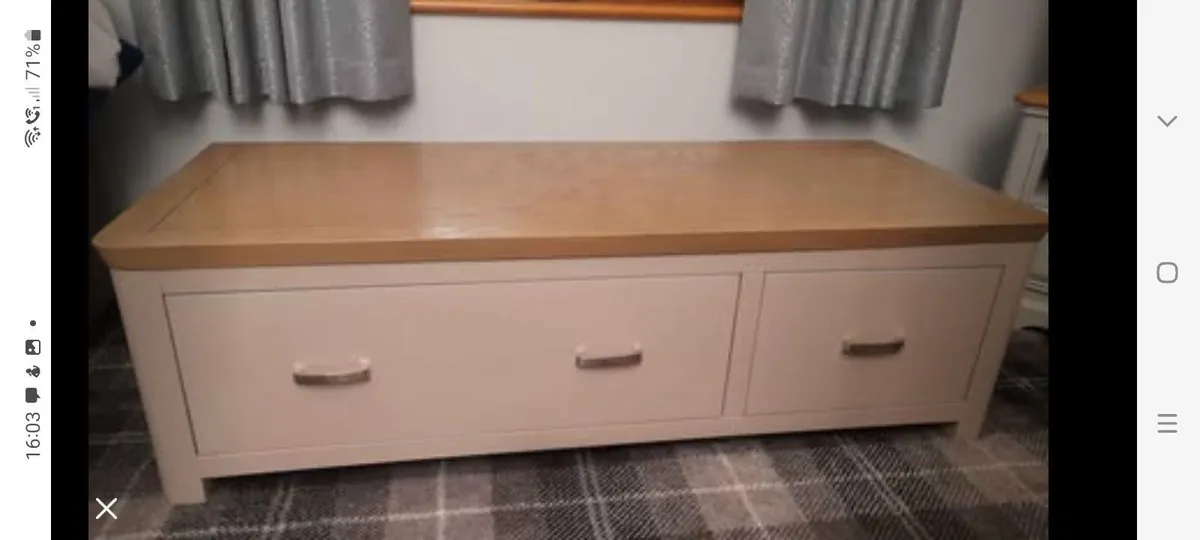 Bedroom drawer unit. - Image 1