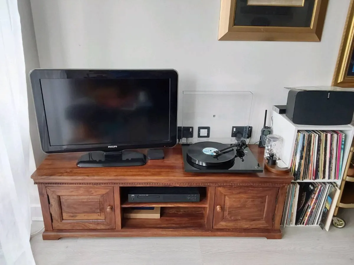 Sideboard - Image 4