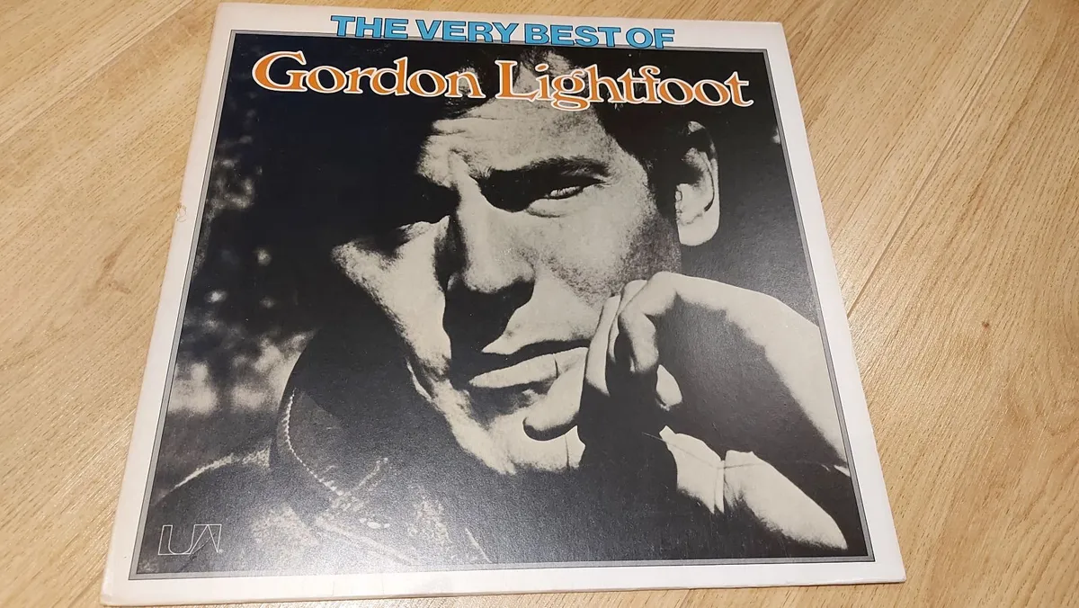 GORDON LIGHTFOOT - VERY BEST OF - VINYL RECORD - Image 1