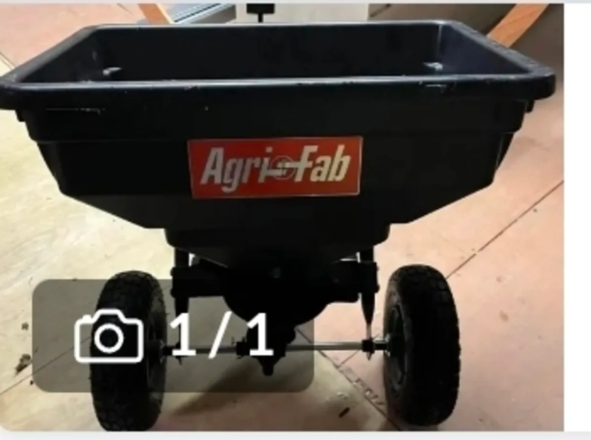 Garden fertiliser/grass seed spreader