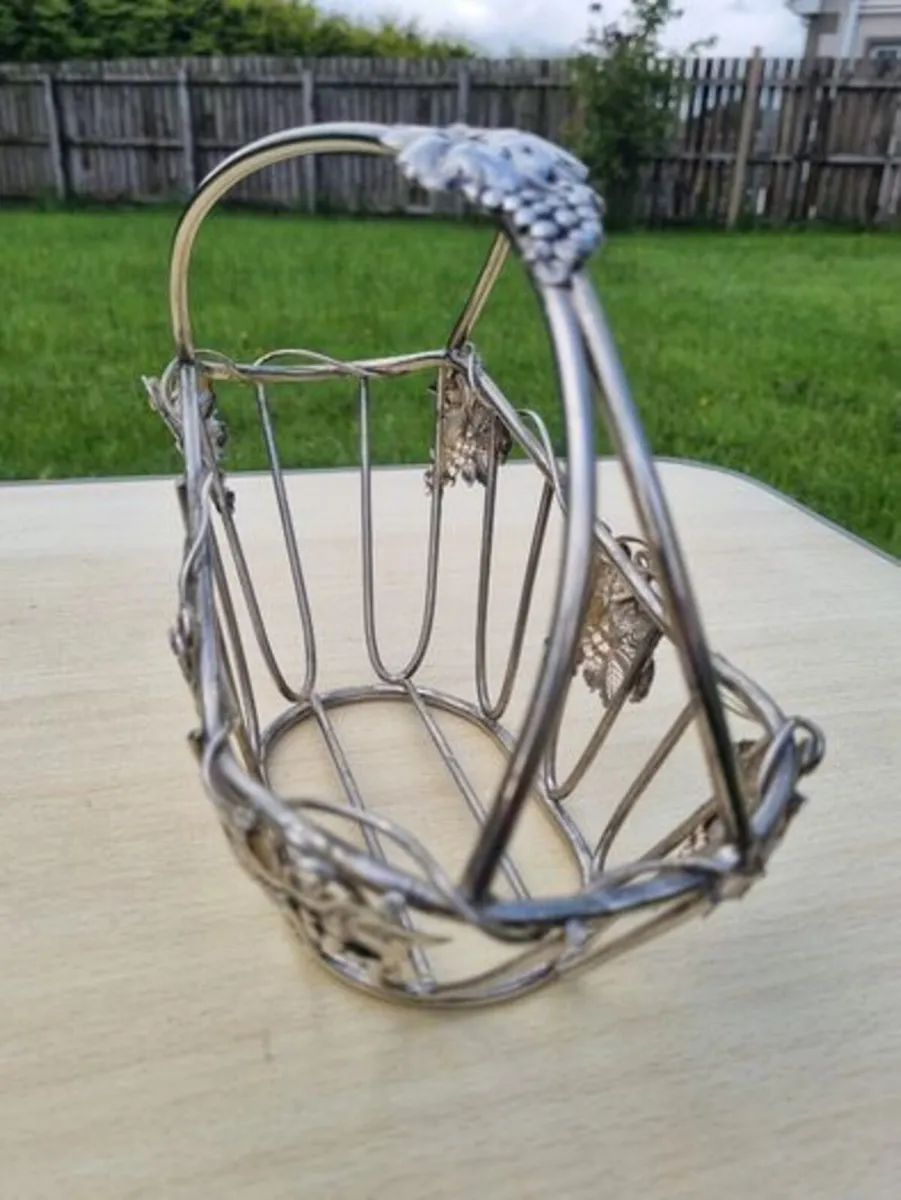 Silver-plated wine basket by Silea - Image 3