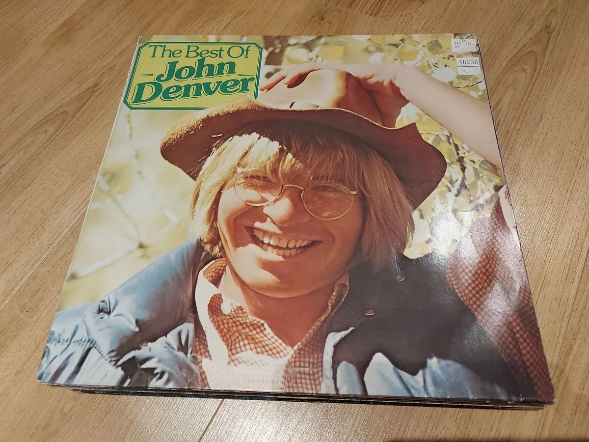 JOHN DENVER - VERY BEST OF - VINYL RECORD