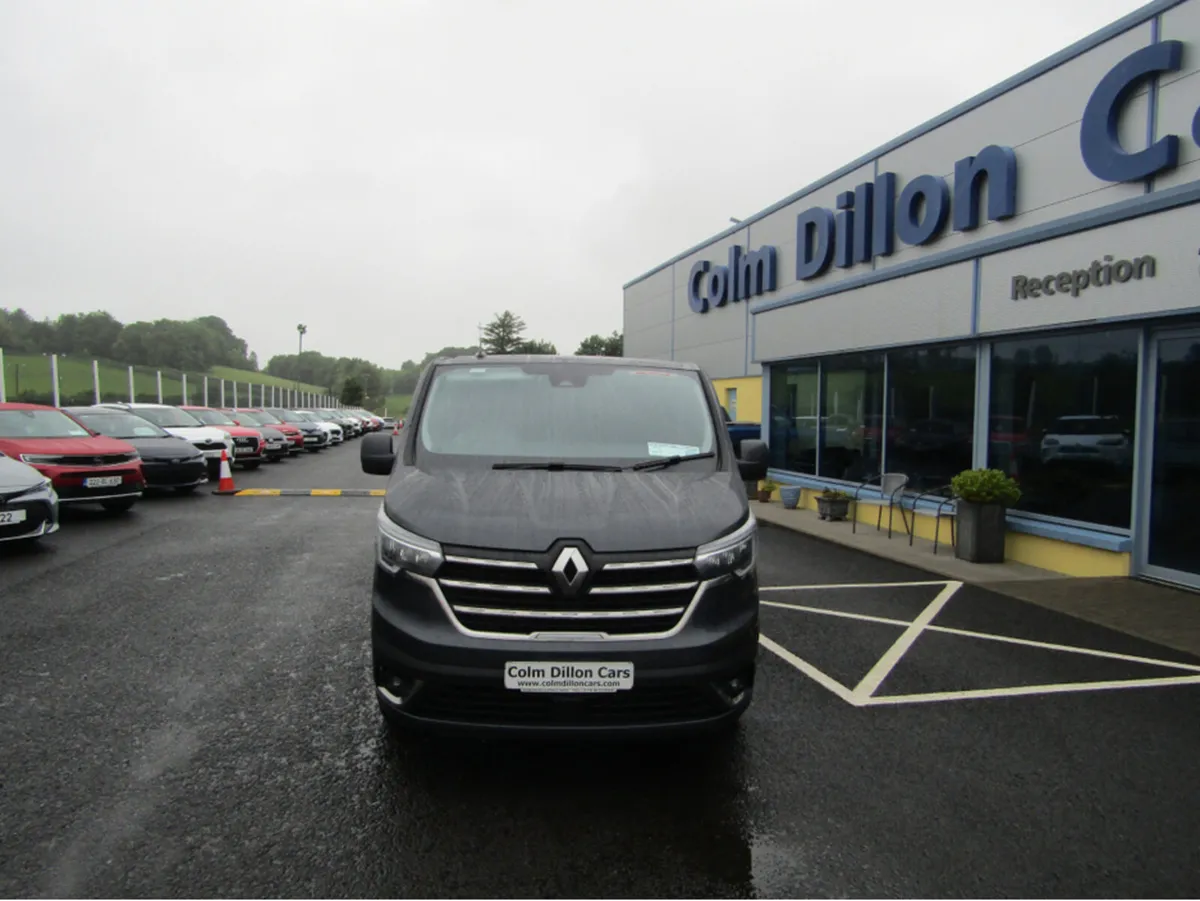 Renault Trafic LL30 BLUE DCI 150 AUTO EDC SPORT - Image 4
