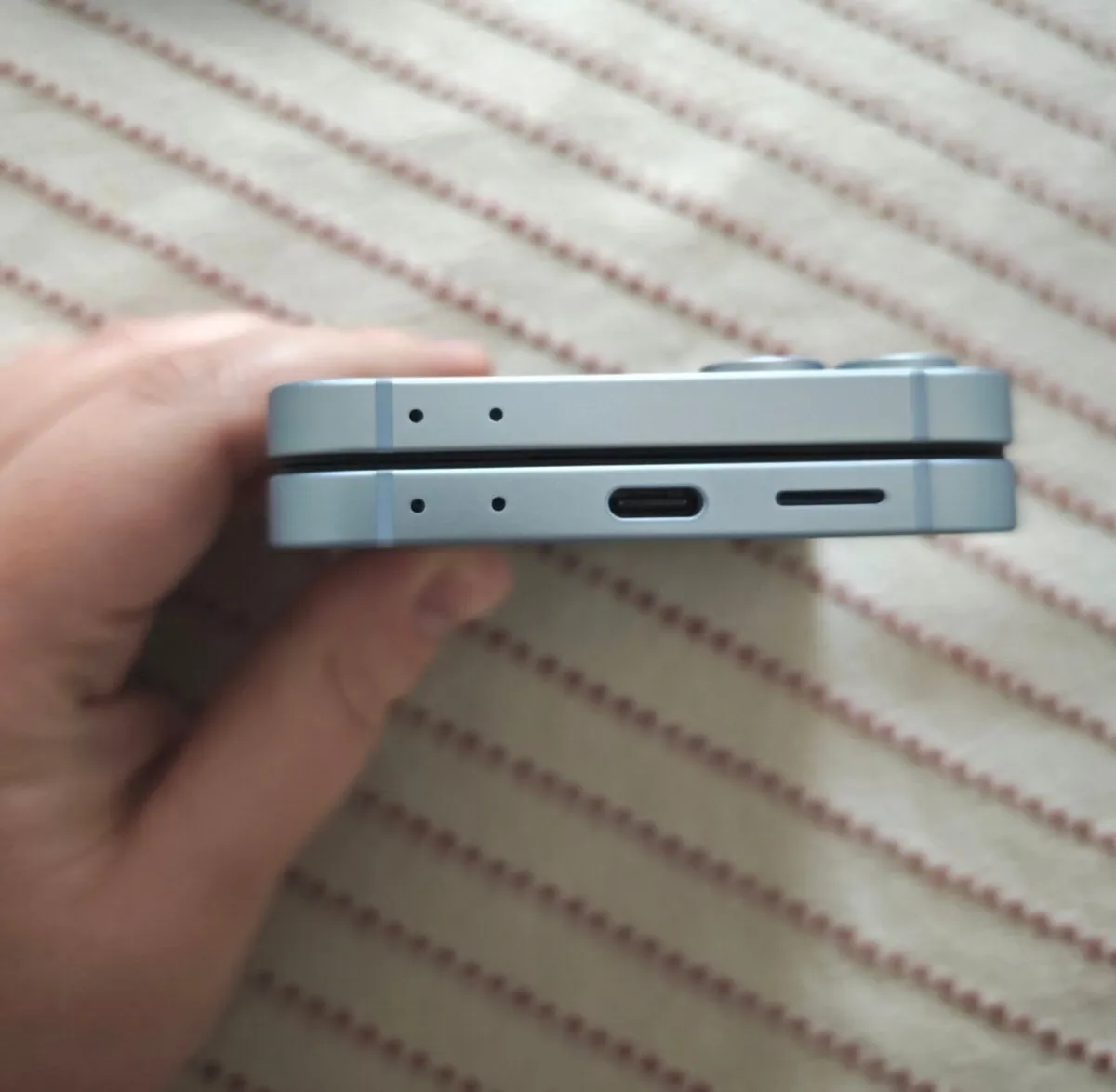 Samsung flip 6 512gb - Image 4