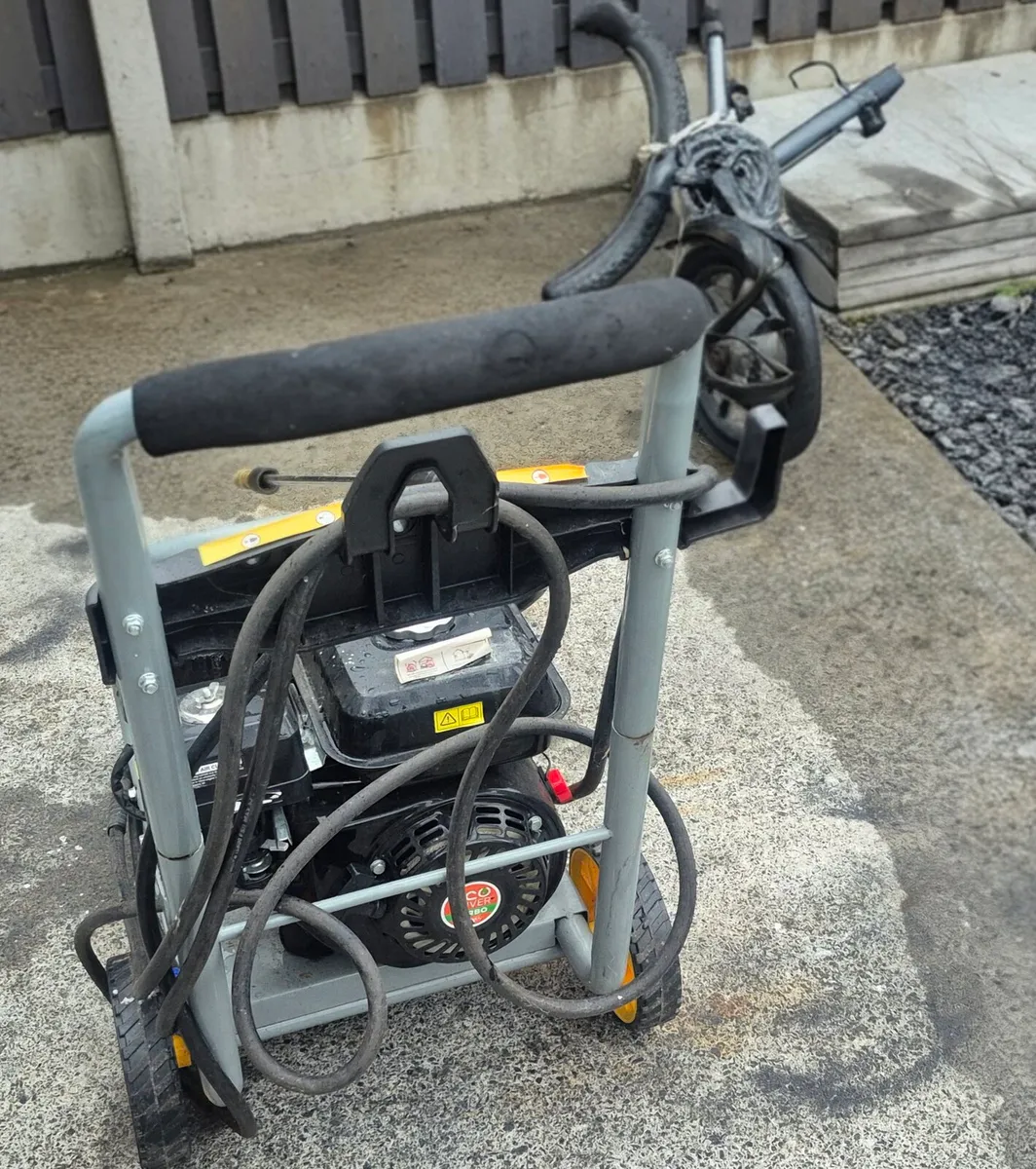 PETROL PRESSURE WASHER 208 CC
540 l/h MAX. FLOW 22 - Image 3