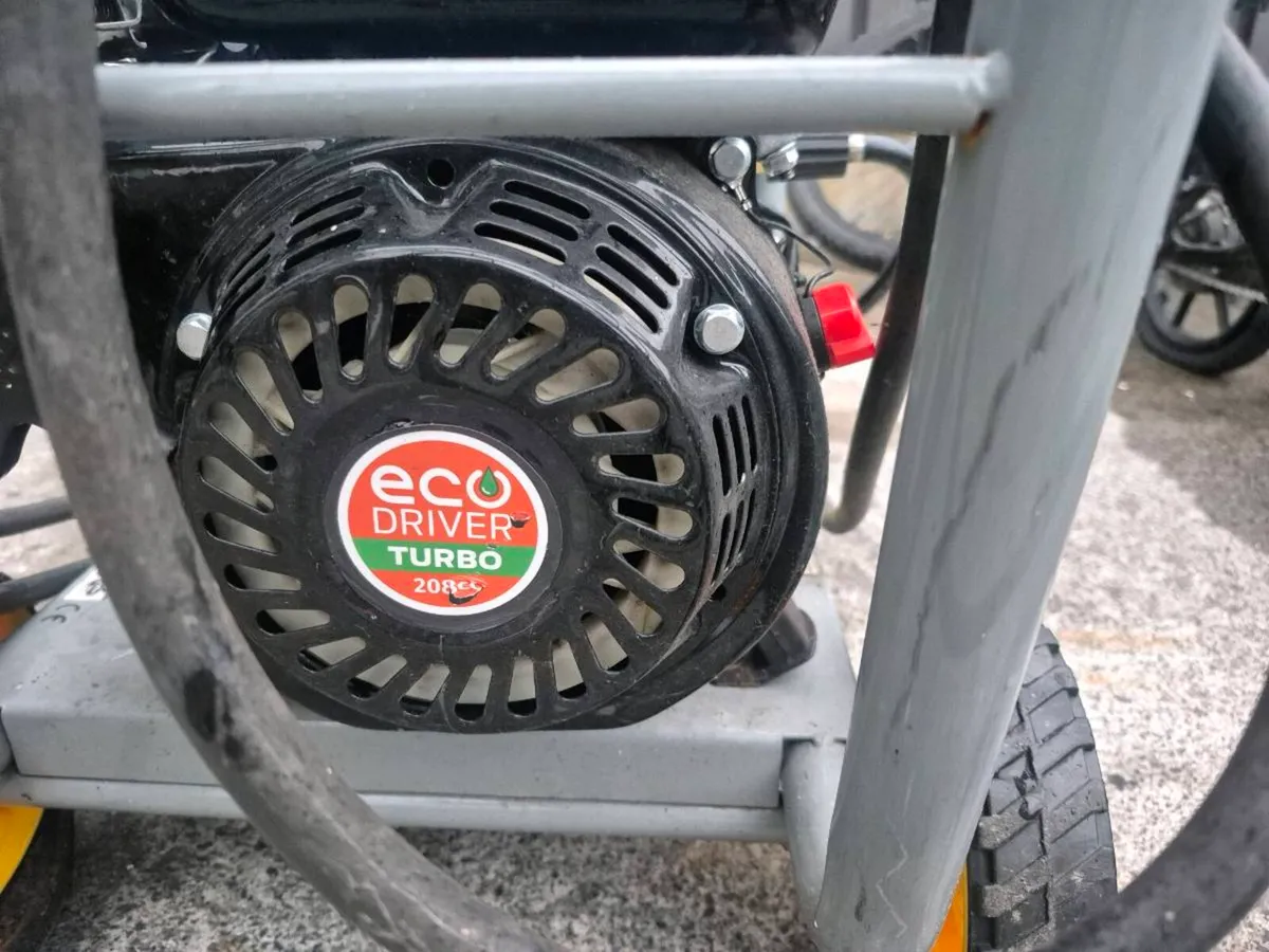 PETROL PRESSURE WASHER 208 CC
540 l/h MAX. FLOW 22 - Image 4