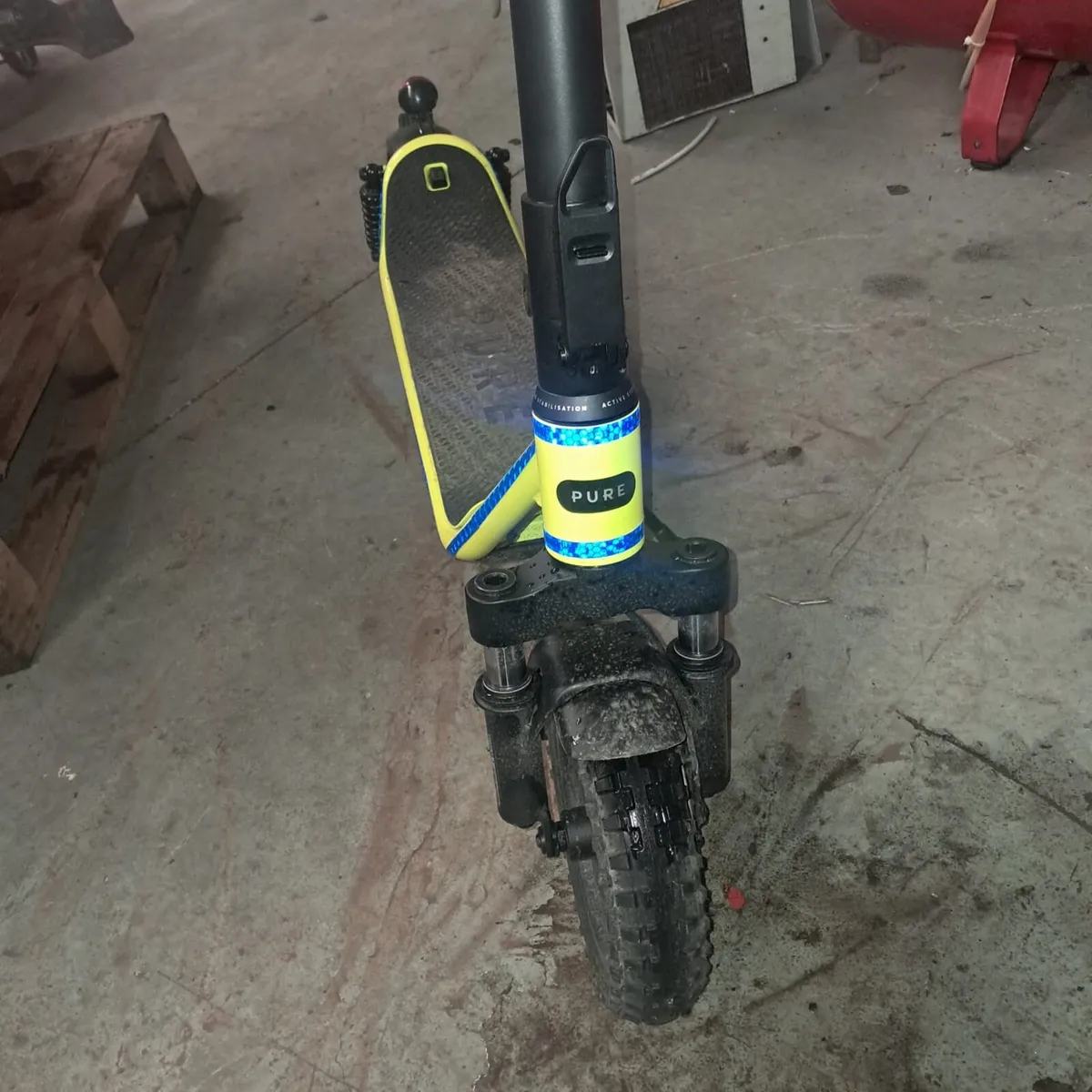 Pure Air 5 Ultra E-Scooter (Excellent Condition / - Image 3