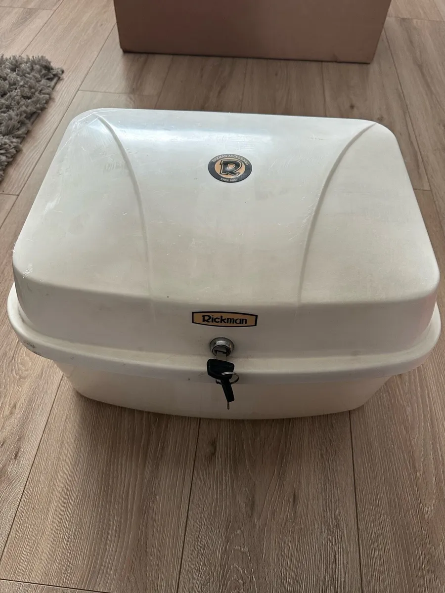 Honda cub Rickman Box - Image 1