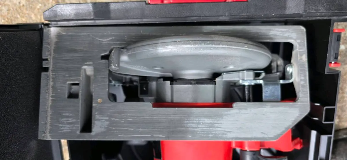 MILWAUKEE CCS55 CIRCULAR SAW - Image 2