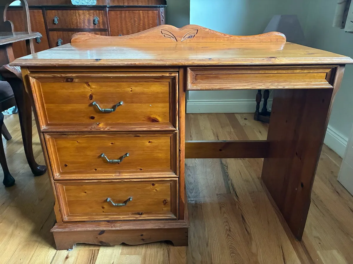 Desk - Image 1