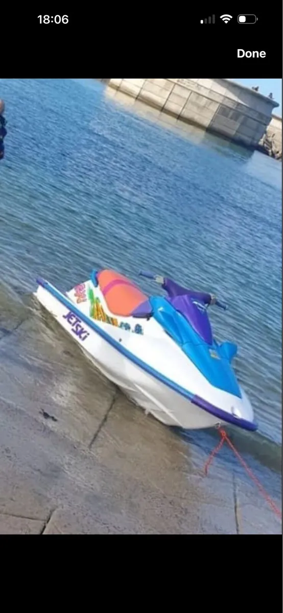 Jet ski and trailer - Image 2