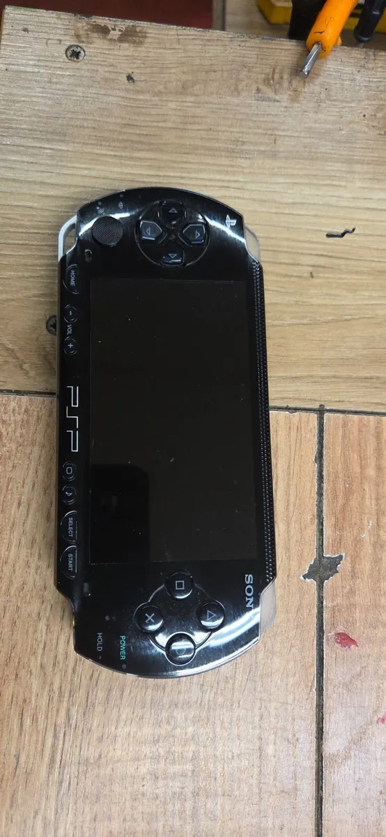 4 consoles game - Image 2