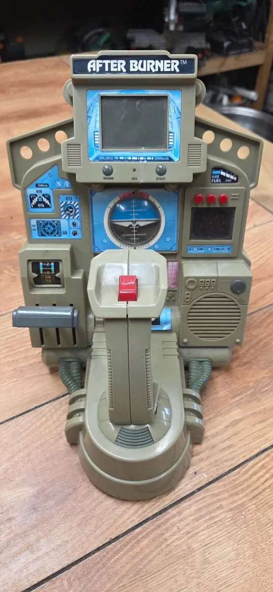 4 consoles game - Image 4