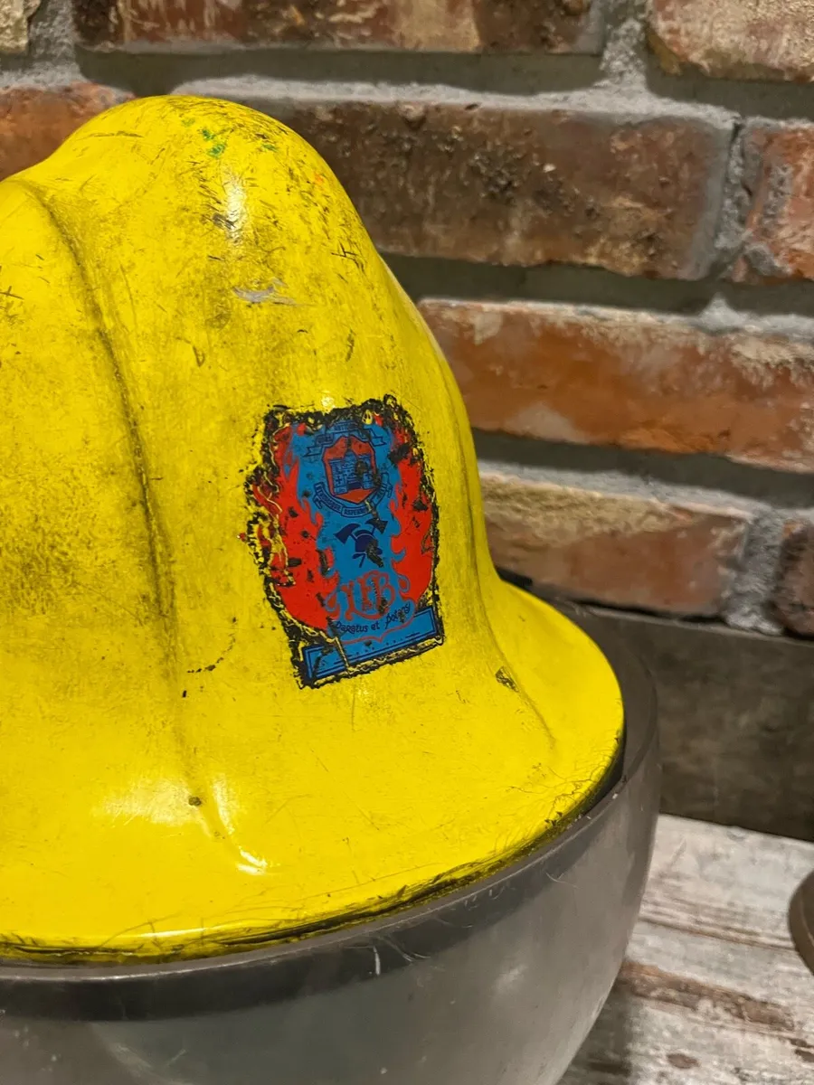 Vintage fire helmet - Image 3