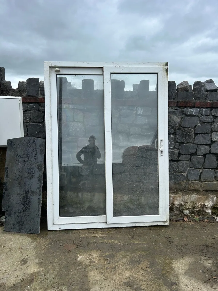 Sliding door