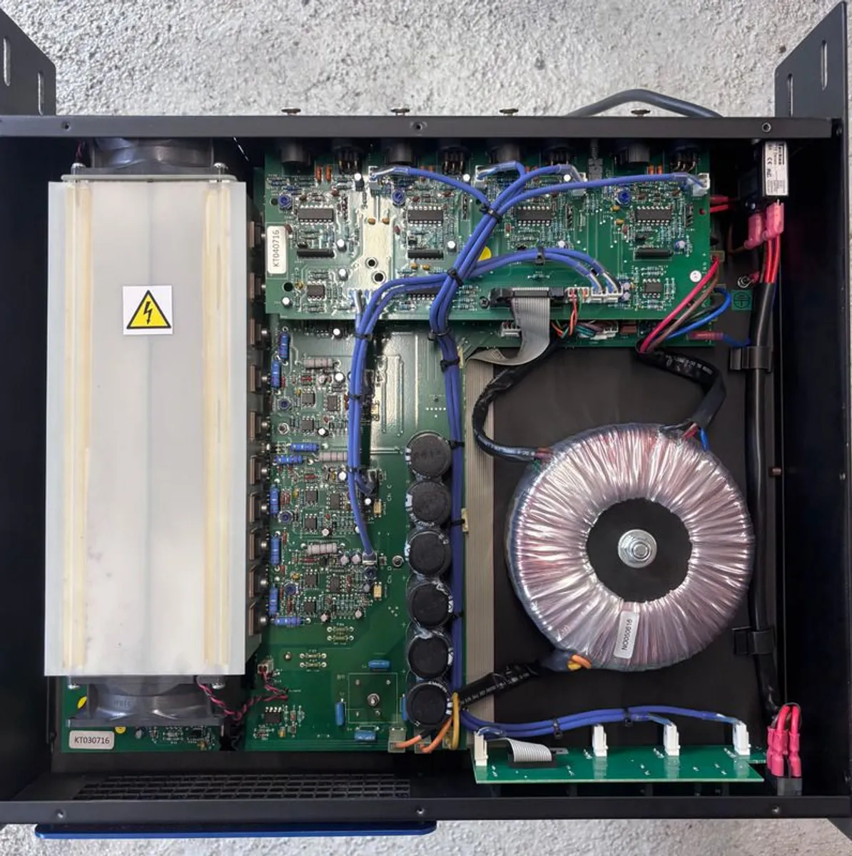 MC2 T4-250 Amplifier - Image 3