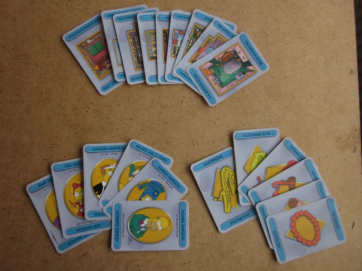 The Simpsons Cluedo Board Game 2001 - Image 3