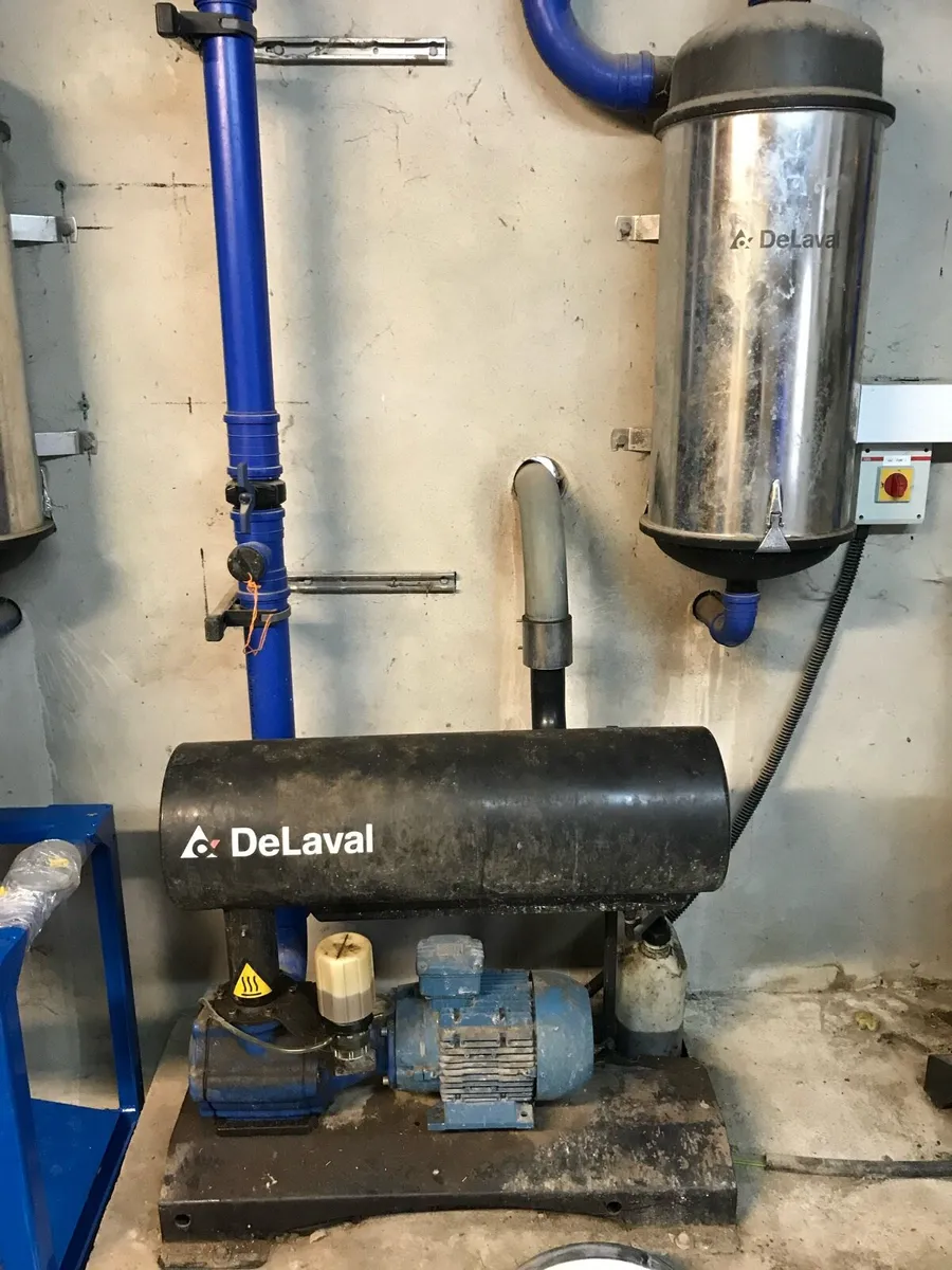 Vacuum pump - Image 1