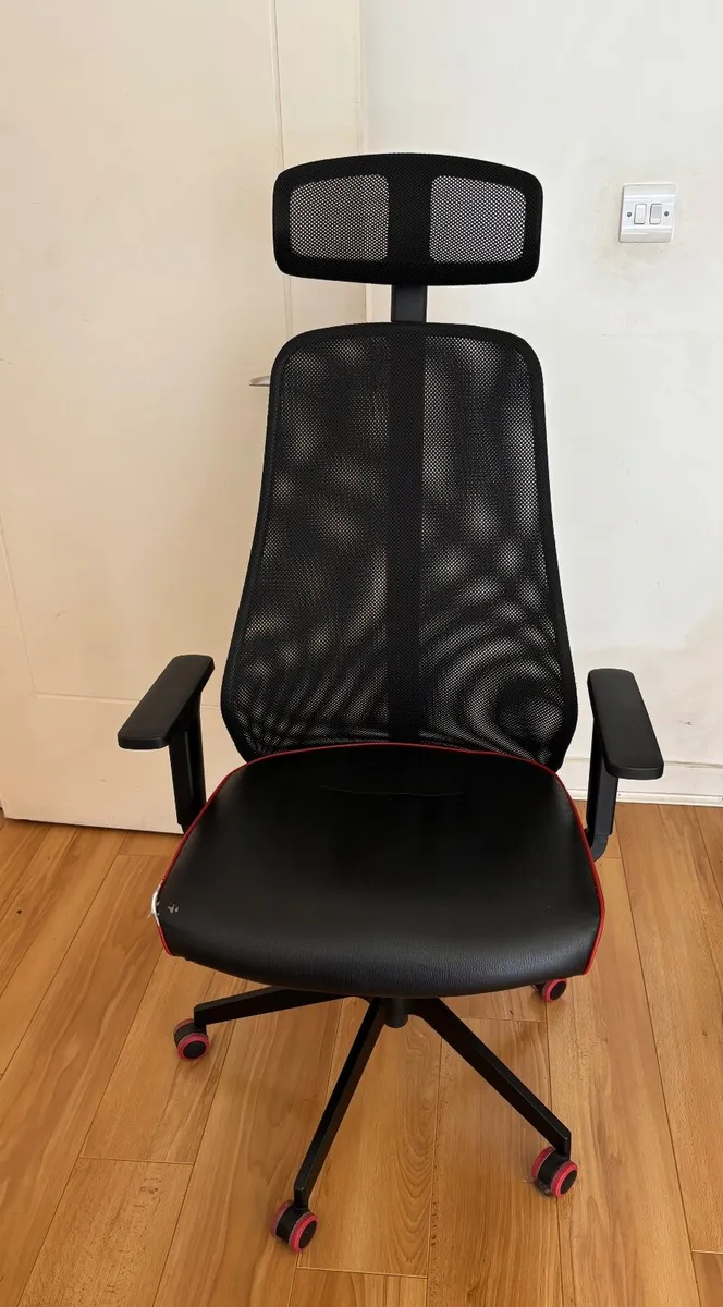 Office chair - Image 1