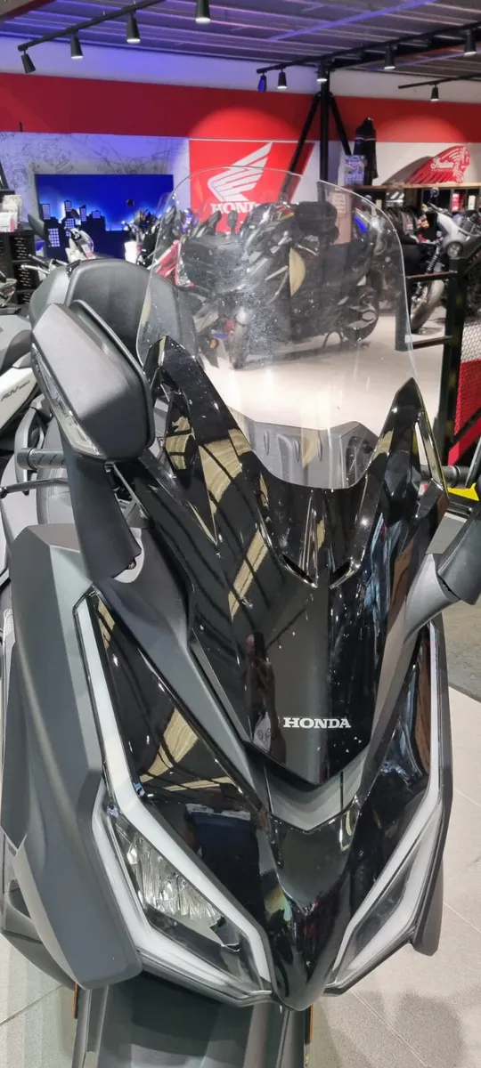 Honda NSS 350 Forza - Image 4