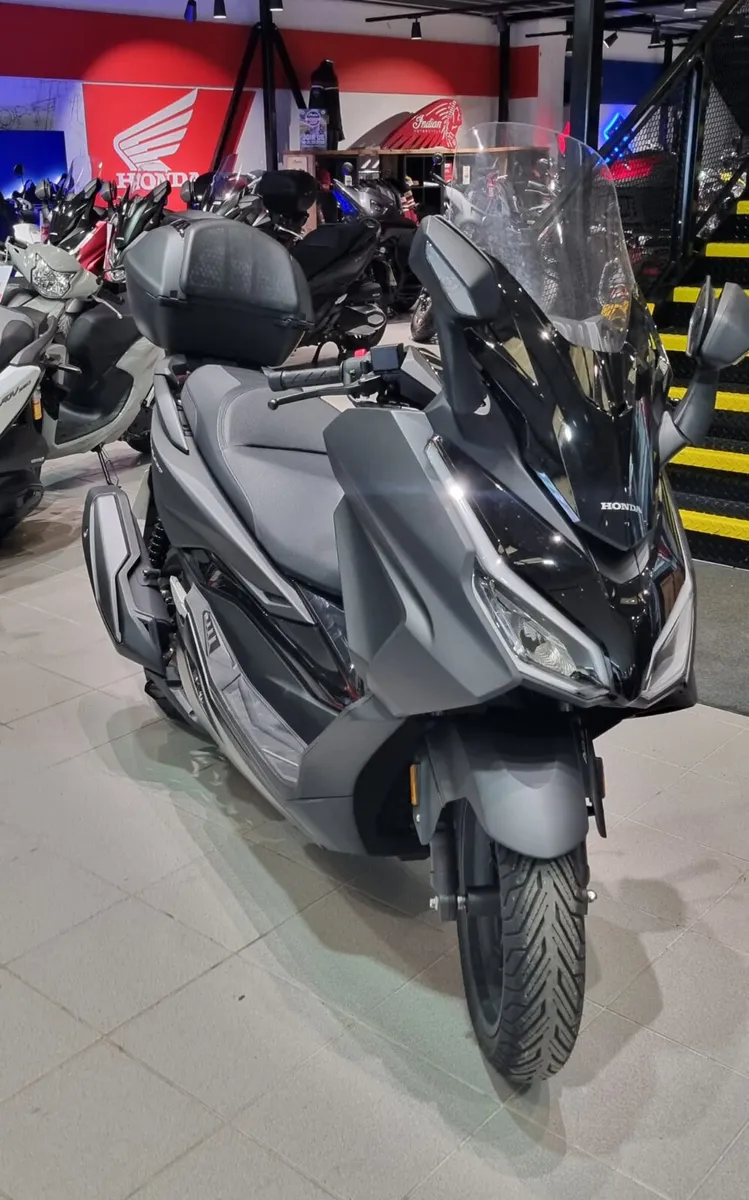 Honda NSS 350 Forza - Image 2