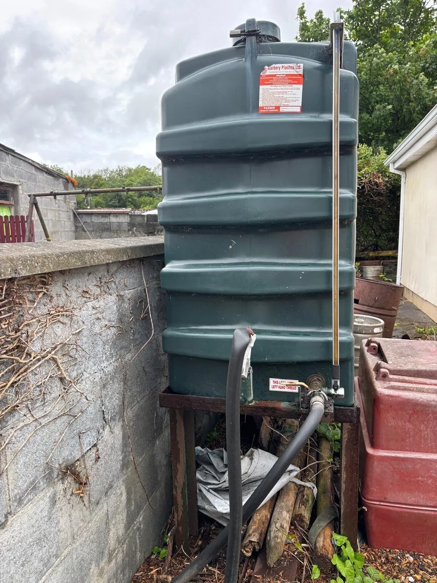 1000 Litre Slimline Fuel Tank with Stand - Image 1