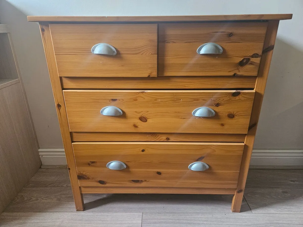 Chest of drawers - Image 2