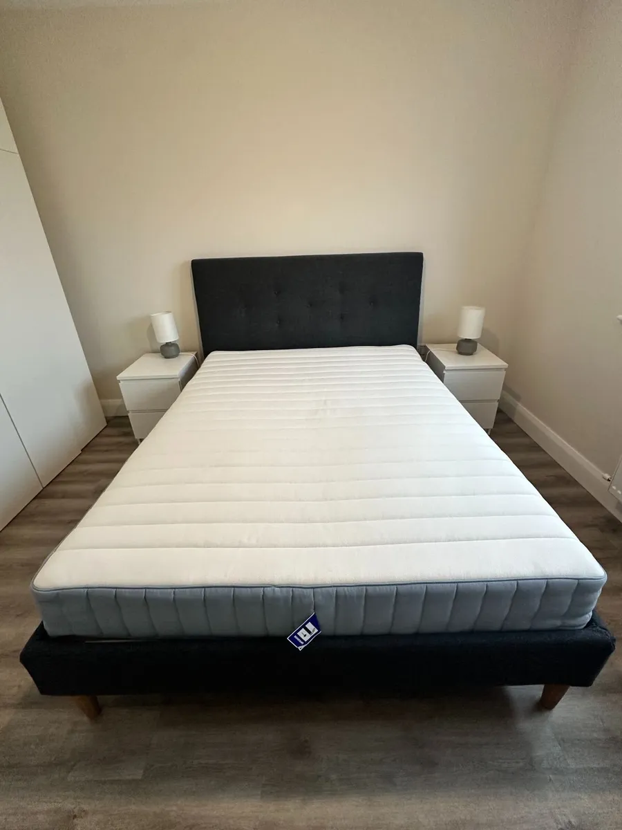 Bed frame and mattress - Image 2