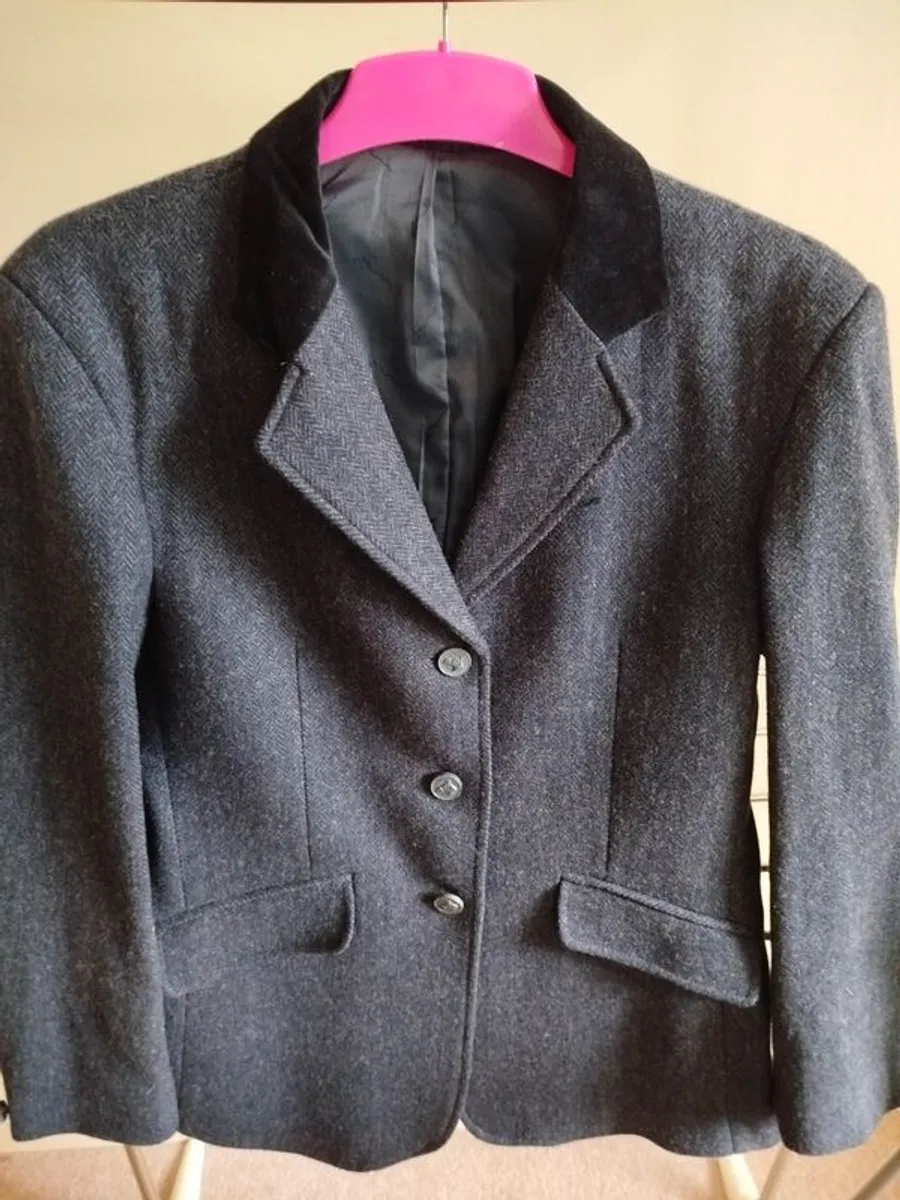 Shires Malvern Navy Tweed Show Jacket - Image 1