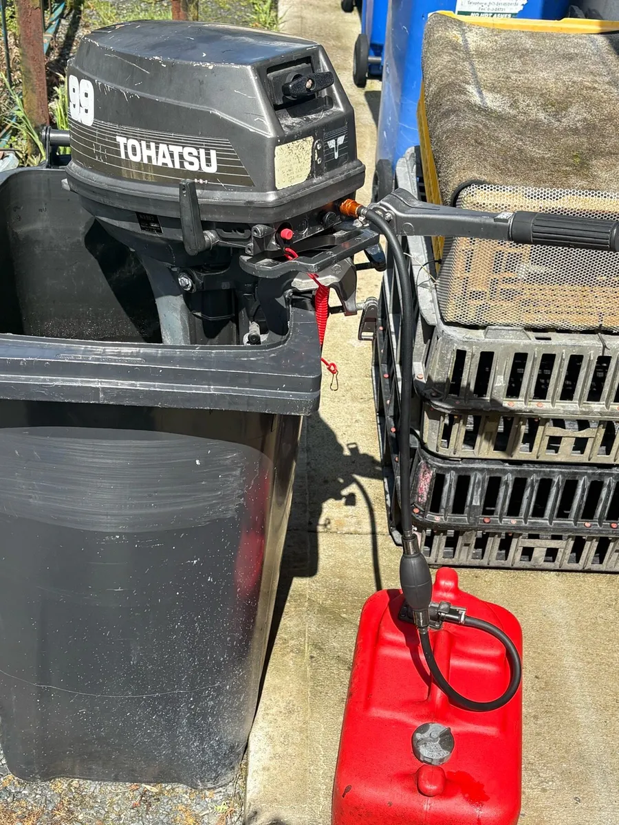 Tohatsu 9.9hp outboard - Image 1