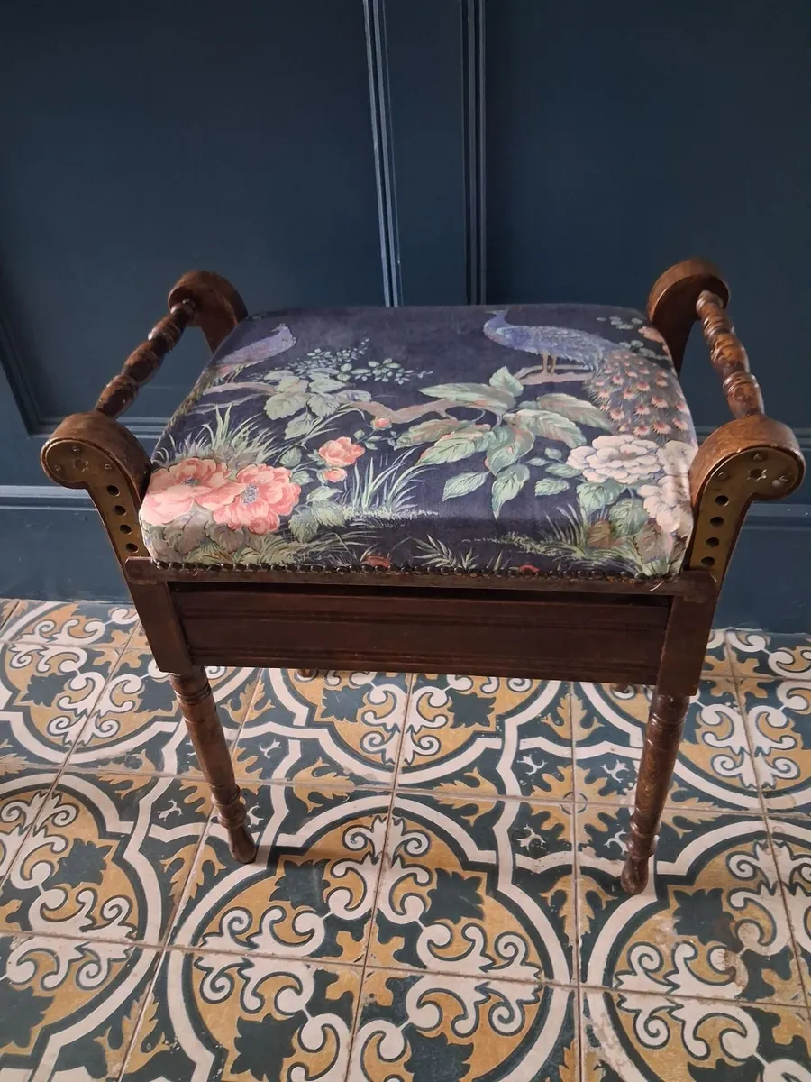 Antique piano stool upholstered in peacock fabric - Image 1