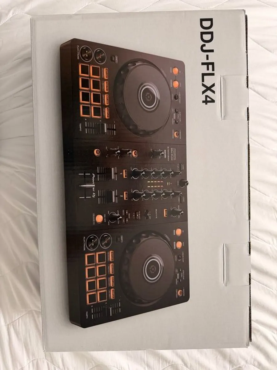 Pioneer DDJFLX4 Mint Condition Like New - Image 2