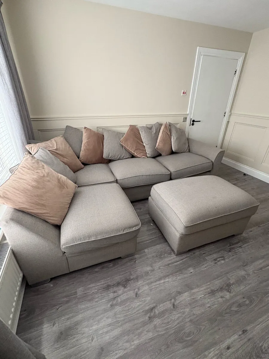 Corner sofa - Image 1