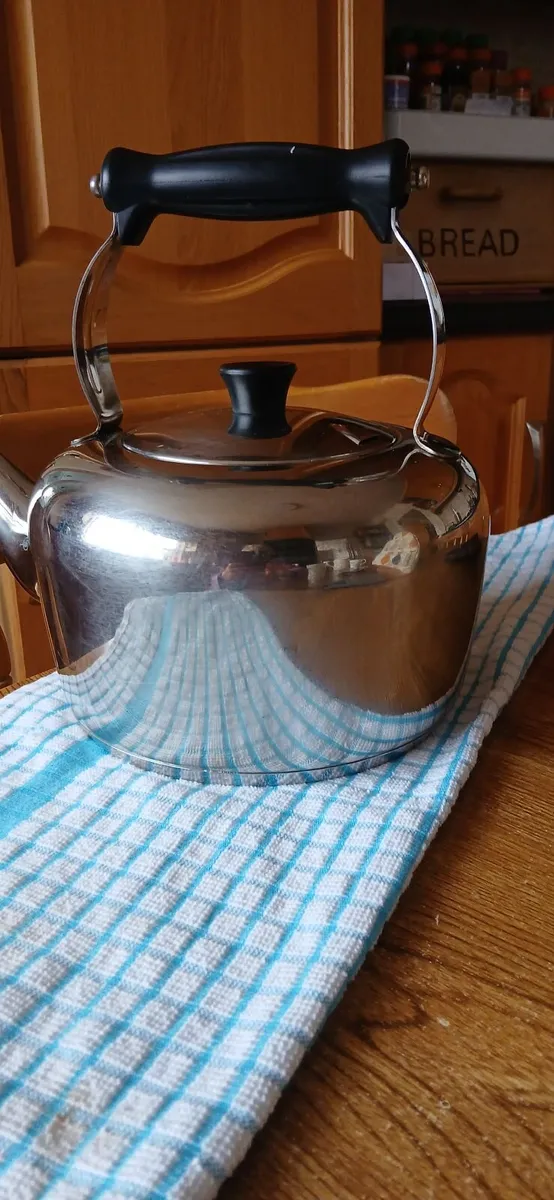 3 litre kettle for stove top - Image 3