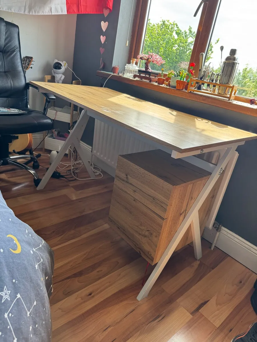 Large Home Desk 120cm x 60cm x 76cm - Image 1