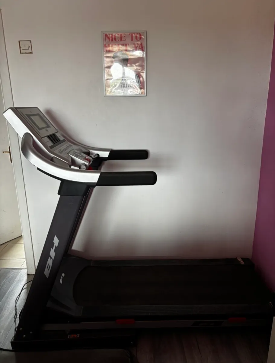 BH Fitness F1  Treadmill - Image 4