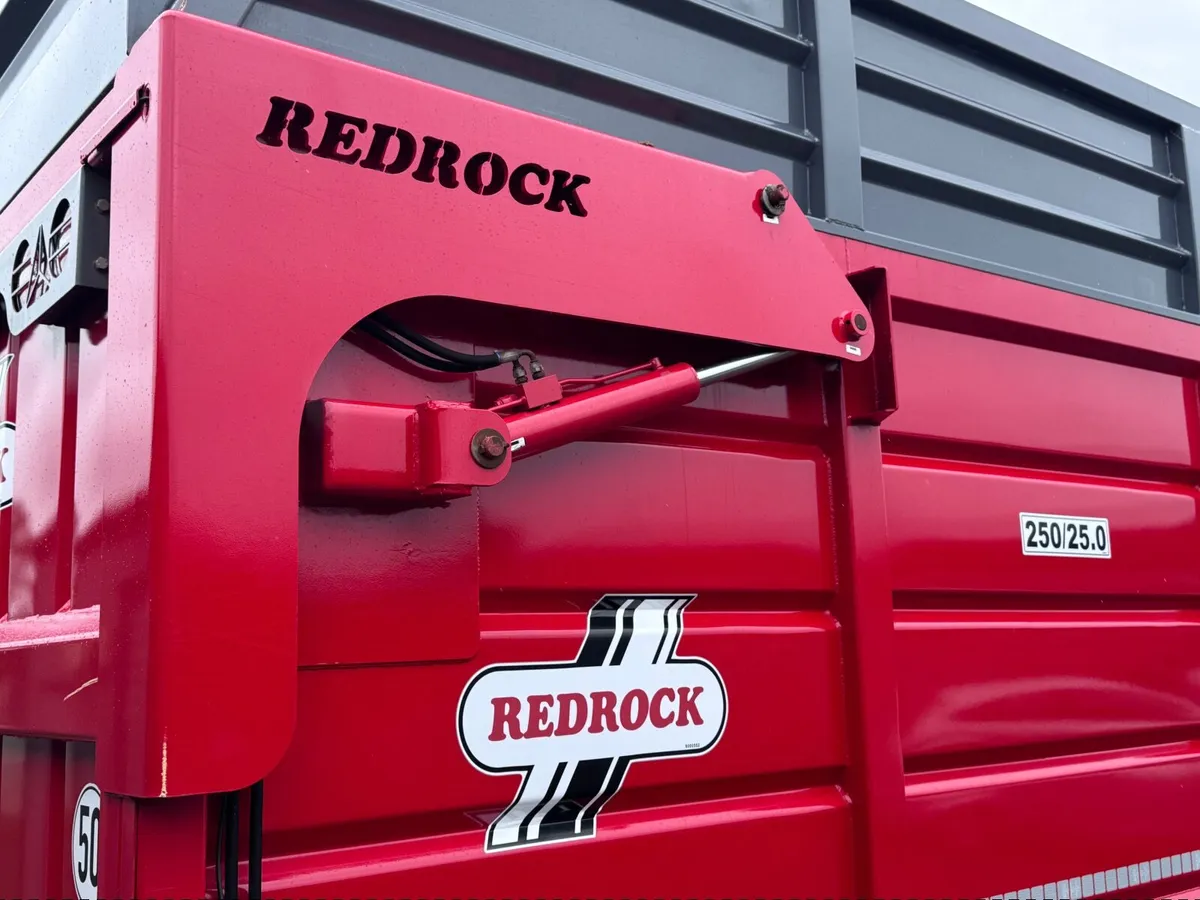 Redrock 25 Foot tri axle silage trailer,Full Spec- - Image 2