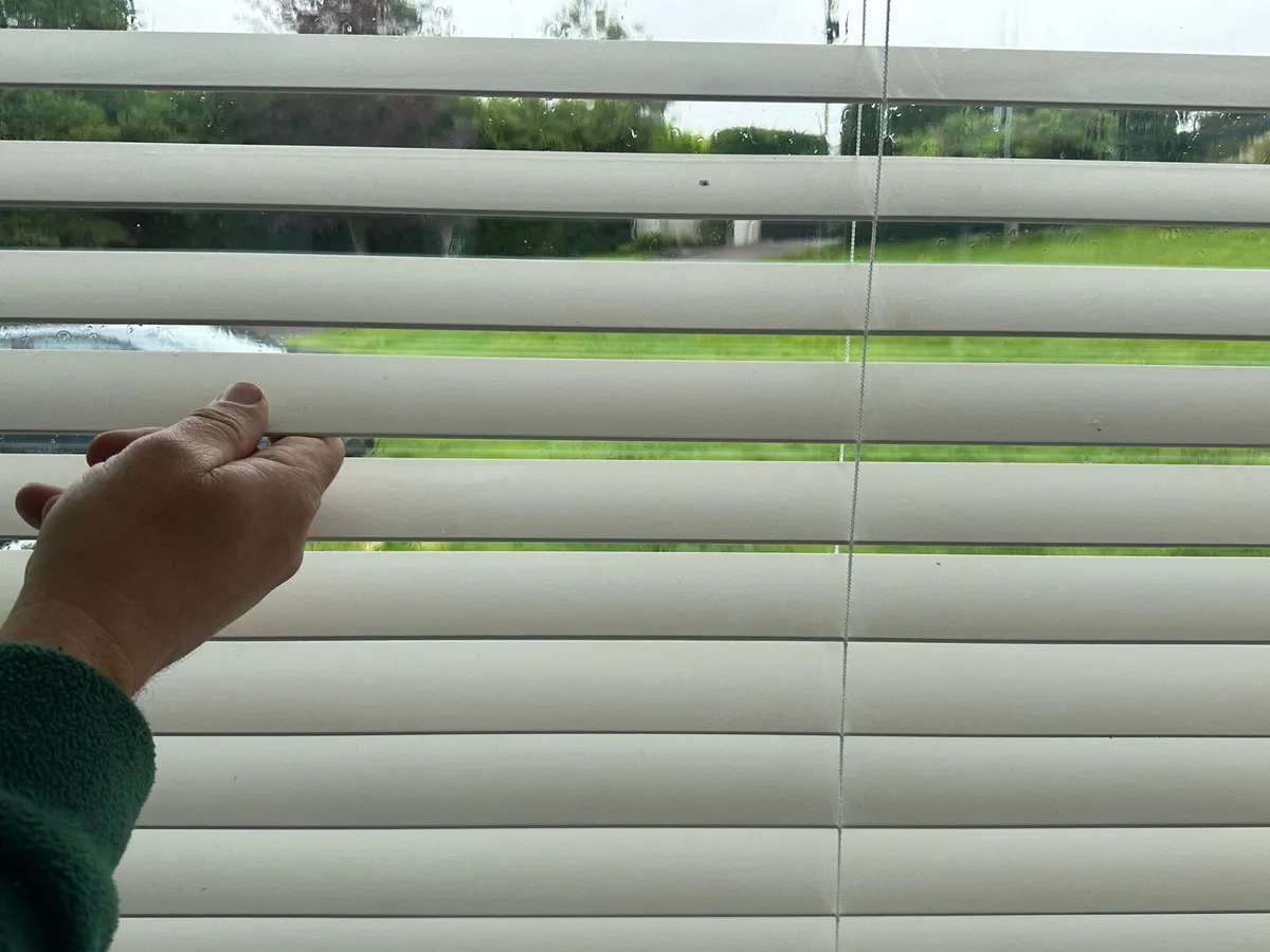 Window blinds - Image 2