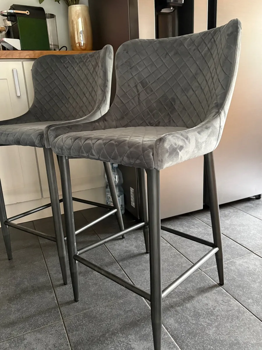 High stools - Image 4