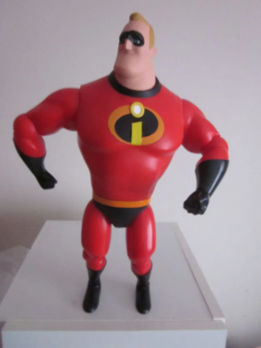 Mr Incredible Talking 13" Action Figure - Image 1