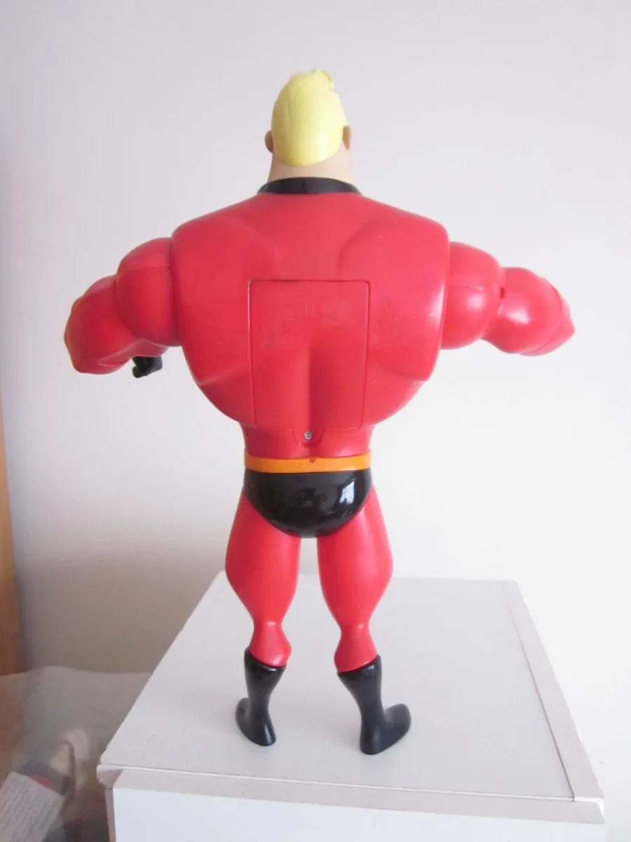 Mr Incredible Talking 14" Action Figure 2003 - Image 4