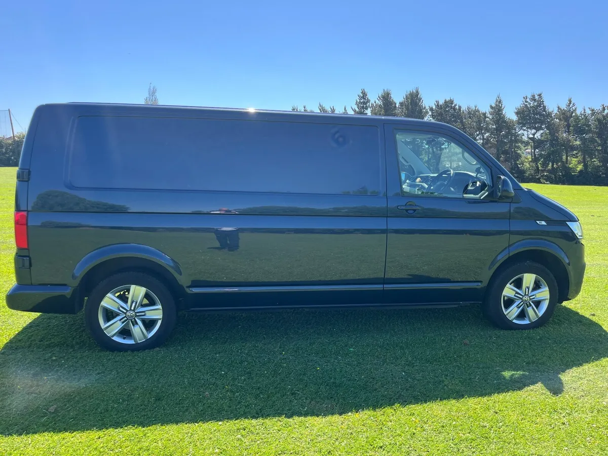 Volkswagen Transporter 2023 - Image 1