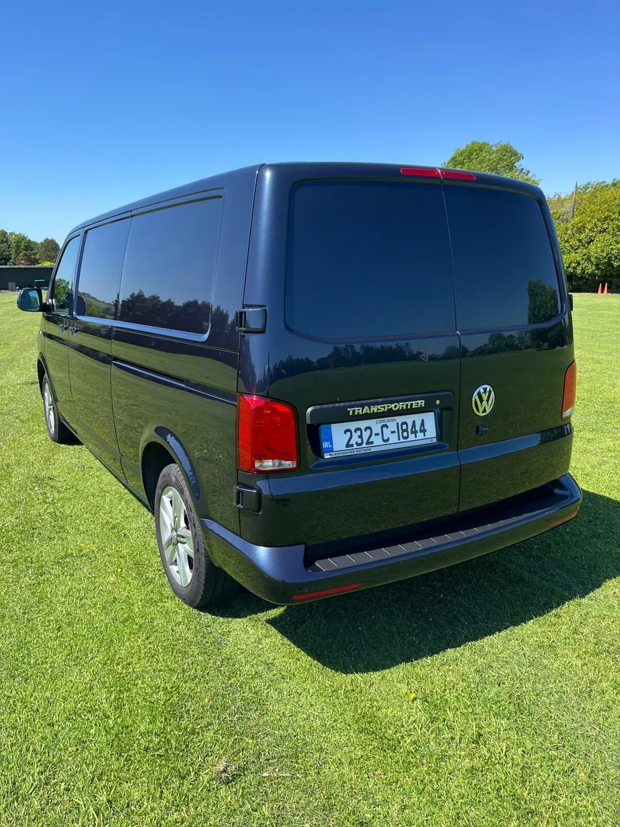 Volkswagen Transporter 2023 - Image 3