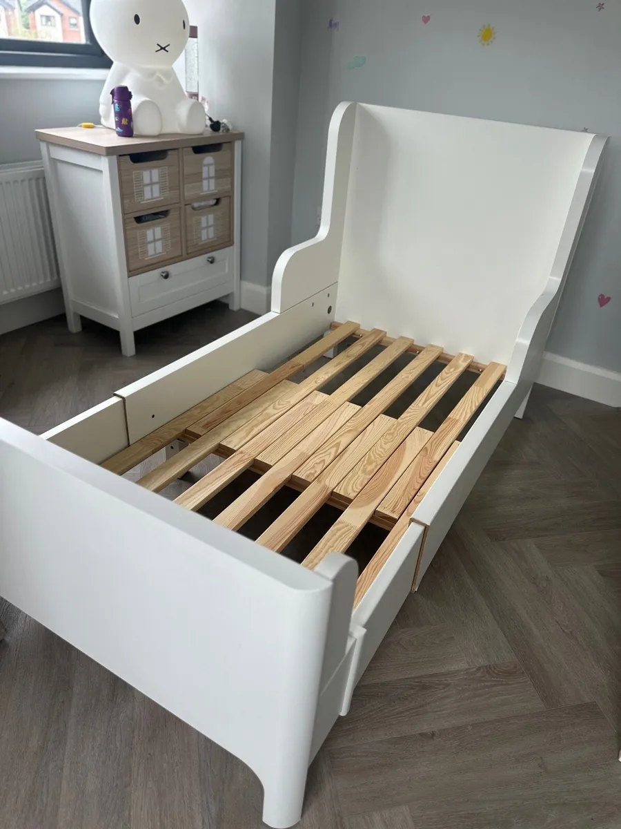 IKEA BUSUNGE white extentable kid bed - Image 1