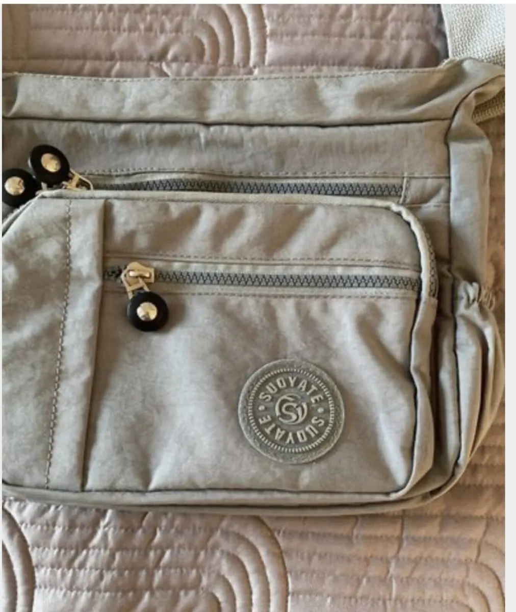 BNWT Grey Satchel Bag - Image 3