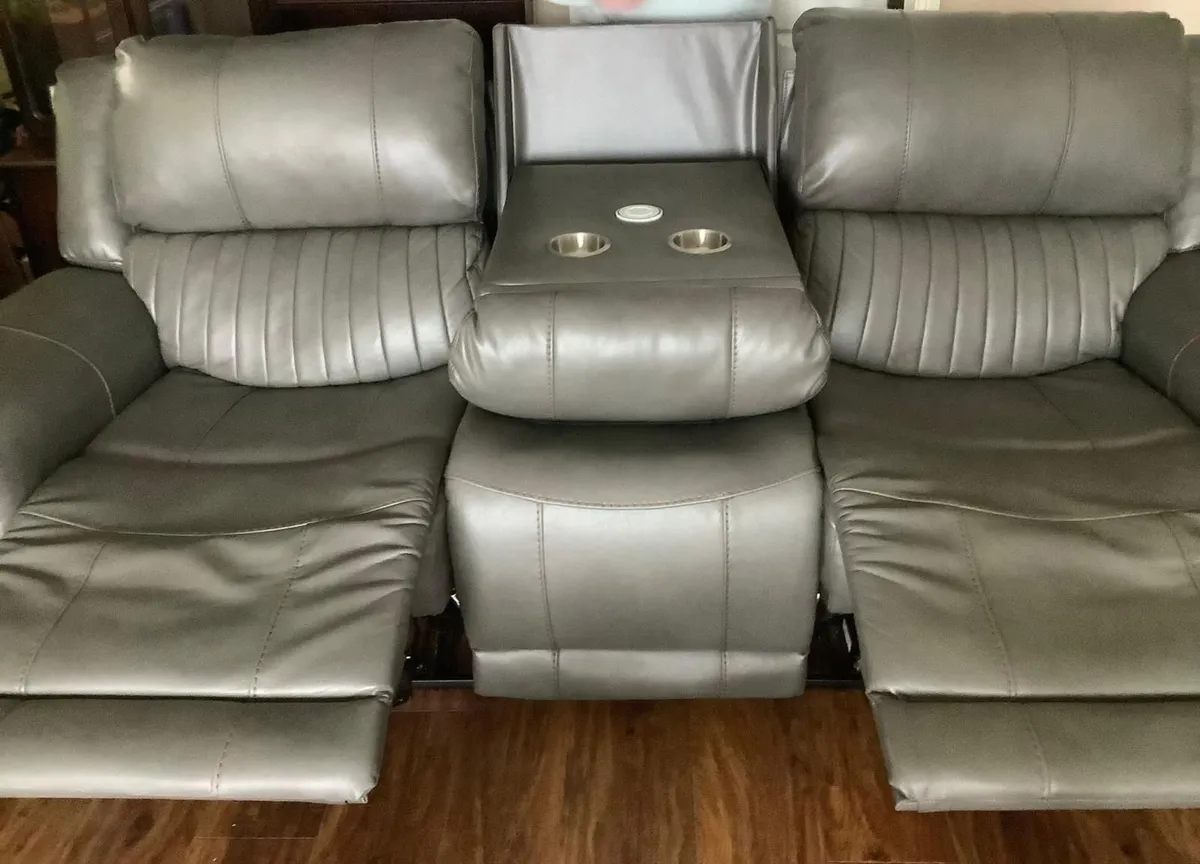 Suite of furniture - Image 4